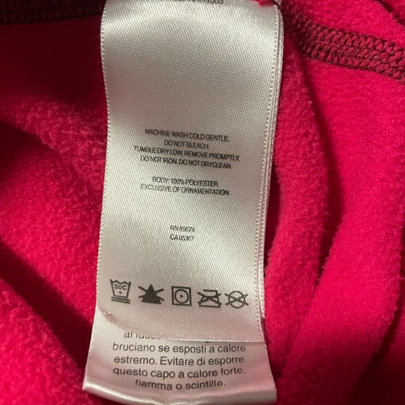 Mountain Hardware Microfleece 1/4 Zip - Picture 10 of 10